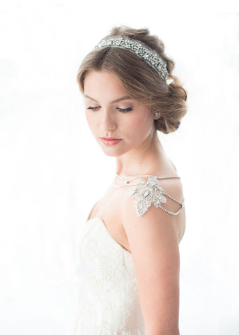 Deco Shoulder Necklace