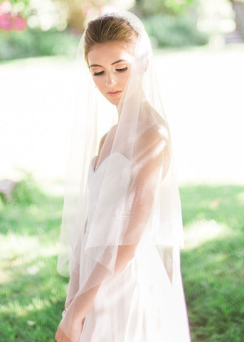 Delphine Circular Fingertip Veil