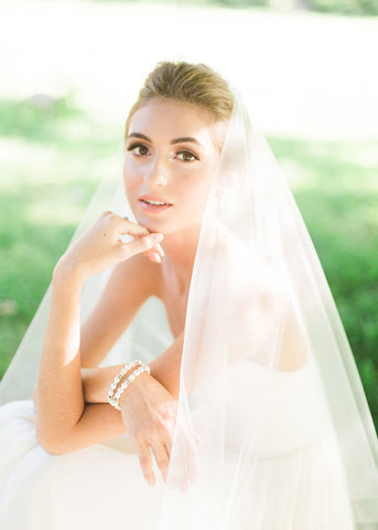 Delphine Circular Fingertip Veil