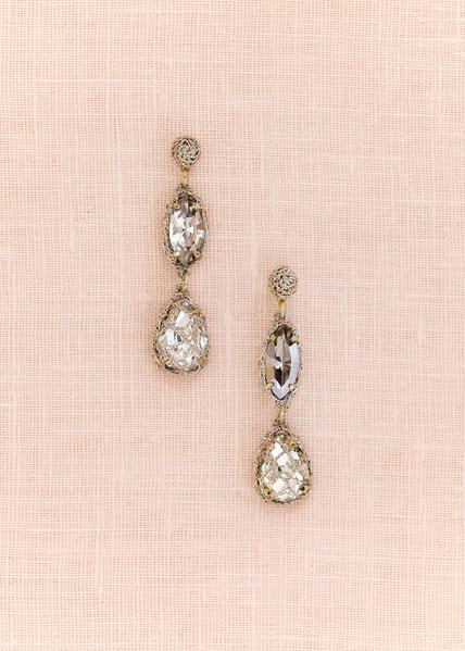 Demure Sparkle Earrings