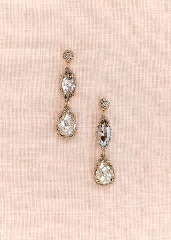 Demure Sparkle Earrings