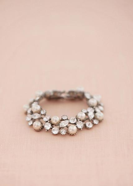 Pearl & Crystal Bracelet