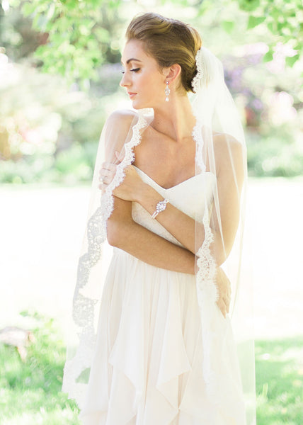 bride lace veil with pearl and crystal brooch bracelet